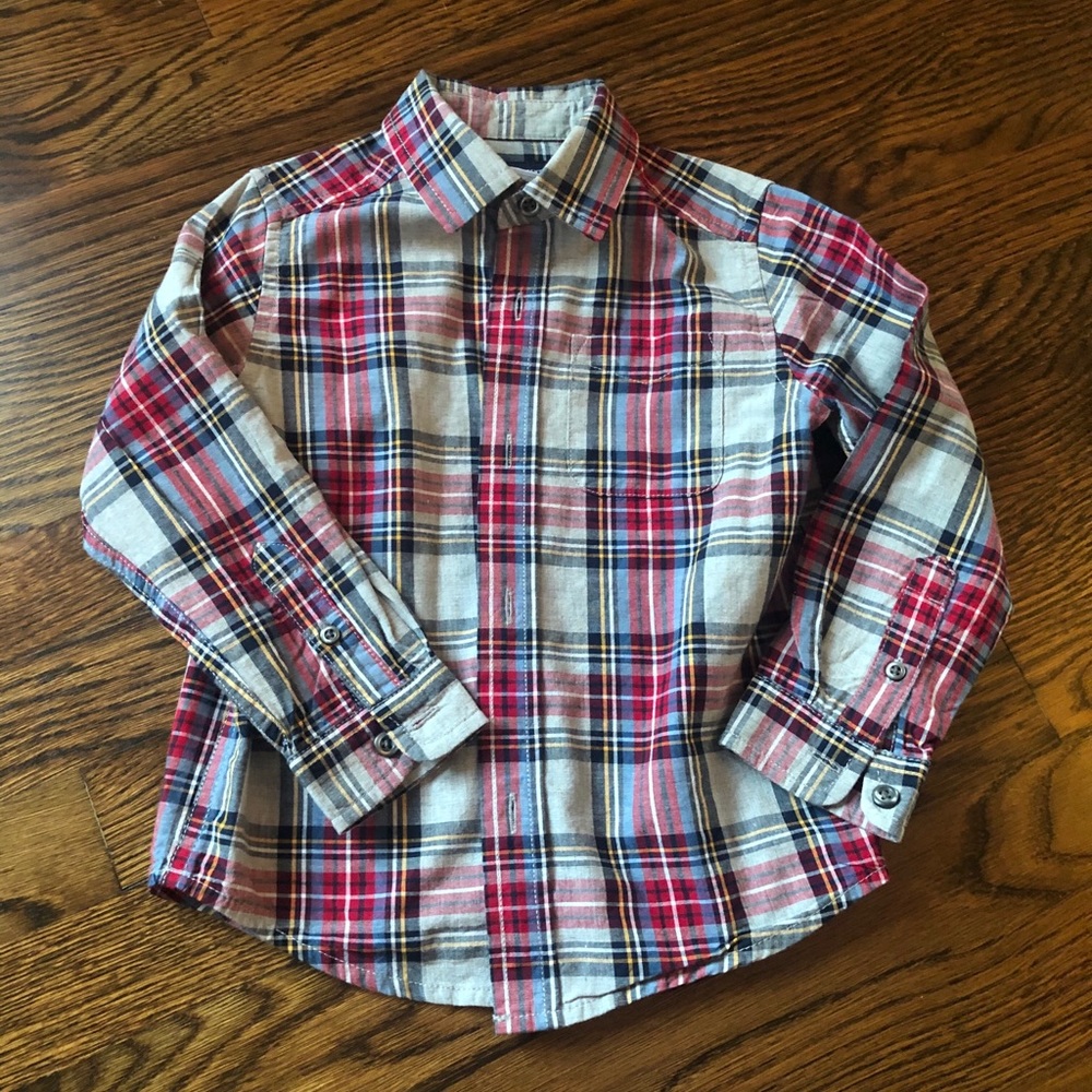 Boy’s button down shirt size 3T